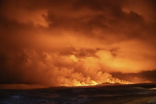 ifaisteio-islandia-ekrixi-4