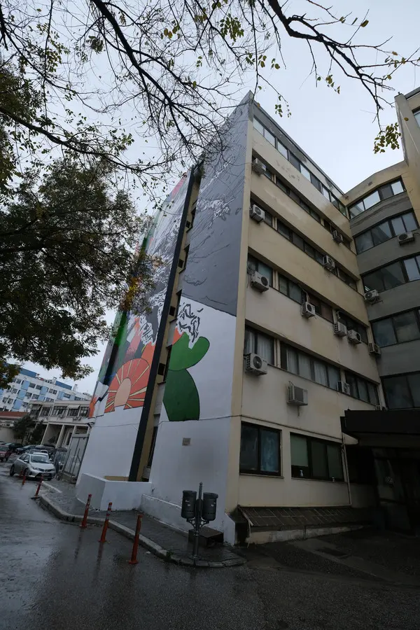 Μια τοιχογραφία κατά των εξαρτήσεων στο Ιπποκράτειο νοσοκομείο