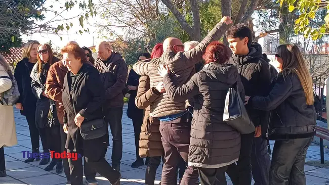 Κηδεία 50χρονης στη Θεσσαλονίκη