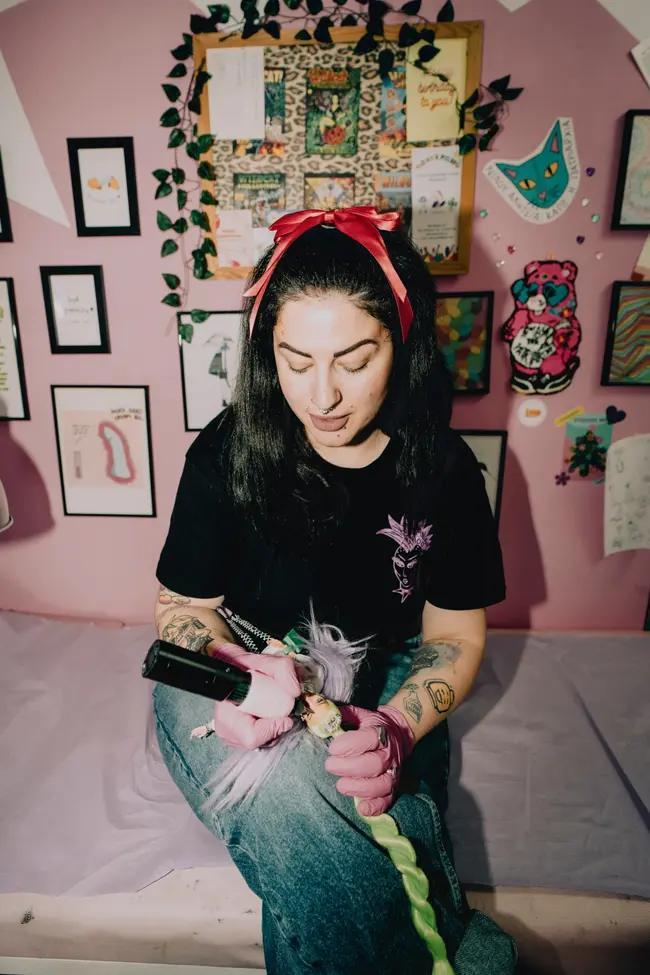 nikiamanikia-tattoo-artist