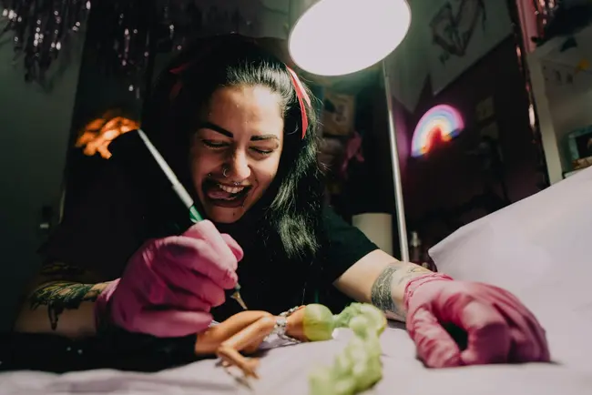 nikiamanikia-tattoo-artist