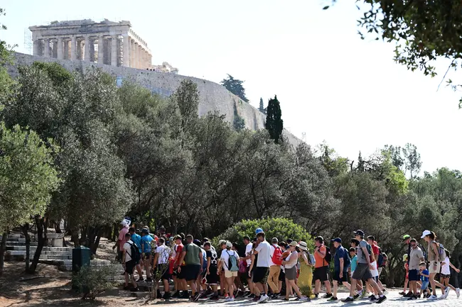Ουρά τουριστών στην Ακρόπλη
