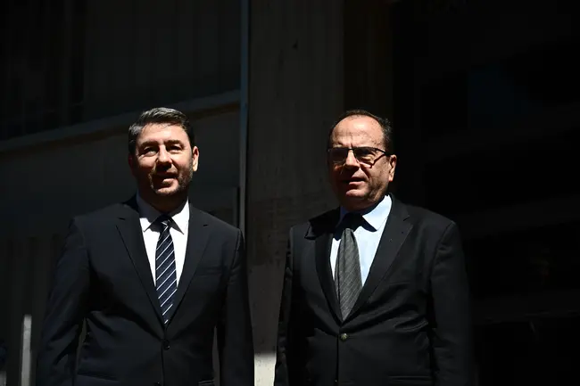 Συνάντηση Ανδρουλάκη με τον επικεφαλής της ΑΔΑΕ