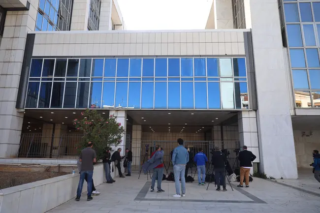 Εικόνες από τη δίκη για το Μάτι