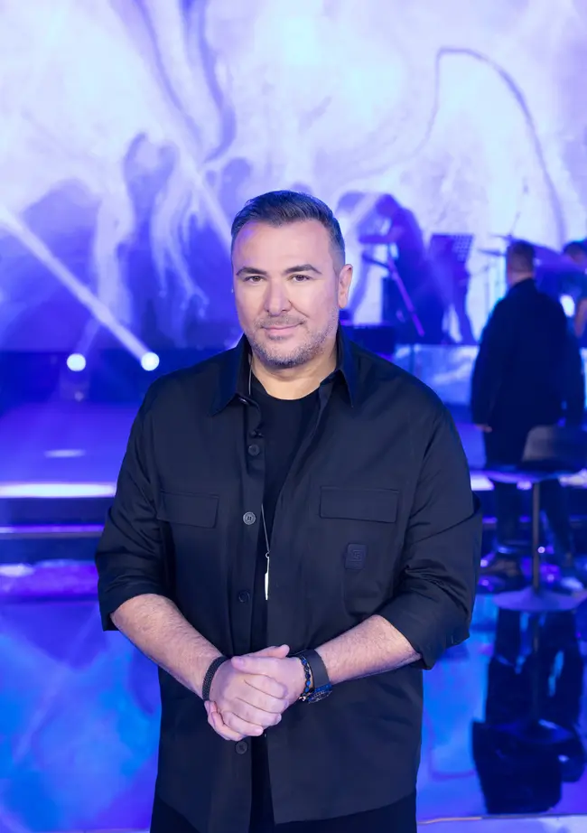 Ο Αντώνης Ρέμος στο «Σπίτι με το Mega»