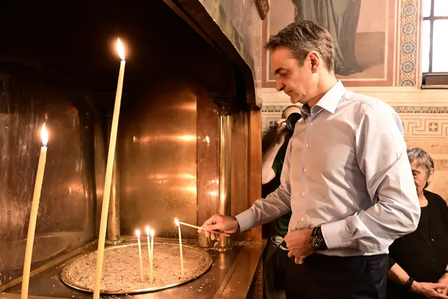 Ο Κυριάκος Μητσοτάκης στην κεντρική αγορά στο Μαρούσι