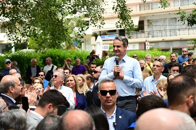 Ο Κυριάκος Μητσοτάκης στα Βριλήσσια