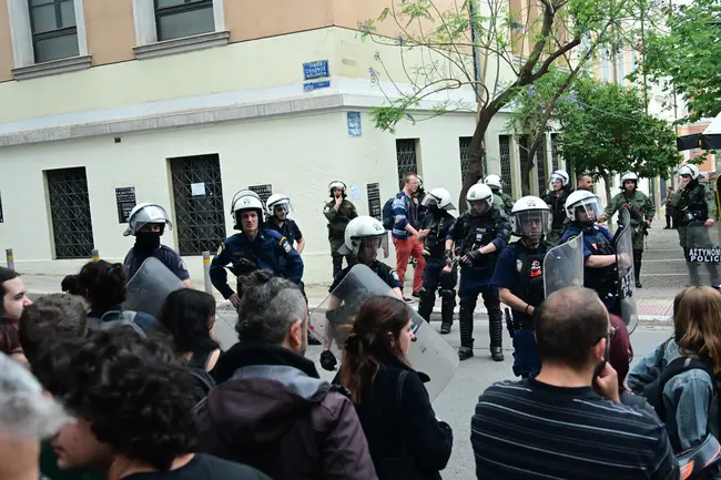 Αστυνομική επιχείρηση στη Νομική Αθηνών