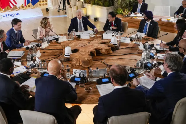 g7