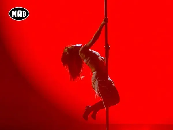 pole-dancing-eleni-foureira