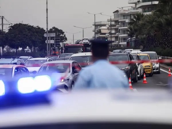 Τροχαία στη Λεωφόρο Ποσειδώνος