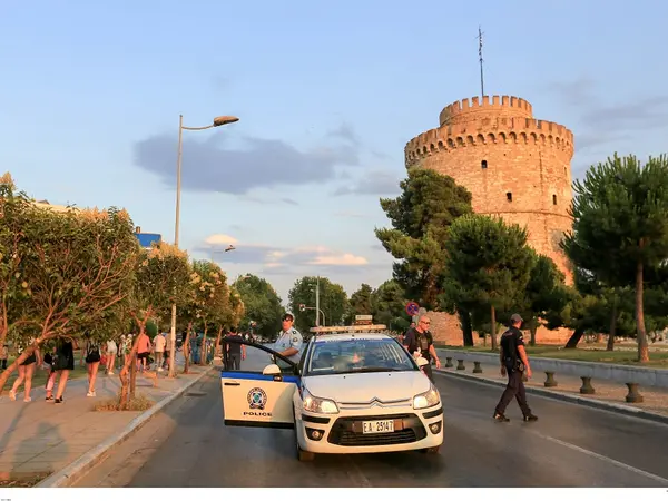 Αστυνομία στον Λευκό Πύργο