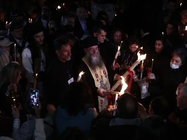 Το Άγιο Φως στην Αθήνα