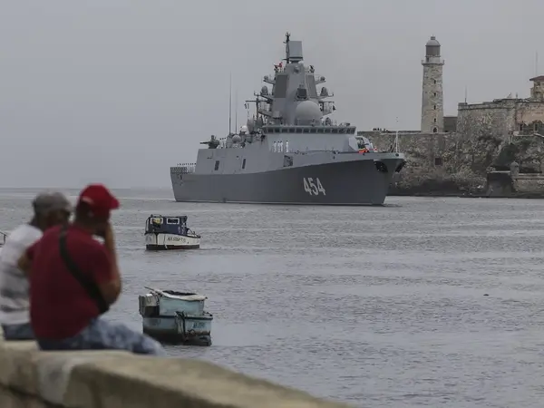 Η επίσκεψη του πολεμικού Ναυτικού στην Κούβα