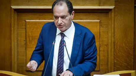 Ο Χρήστος Σπίρτζης στη Βουλή