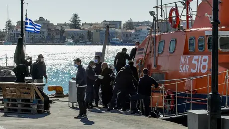 Διάσωση μεταναστών ανοιχτά της Χίου