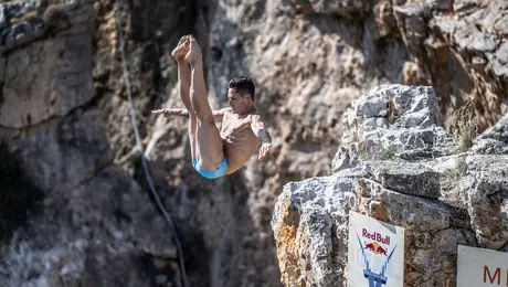 Red-Bull-Cliff-Diving-1