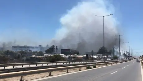 Φωτιά στη Βάρης Κορωπίου